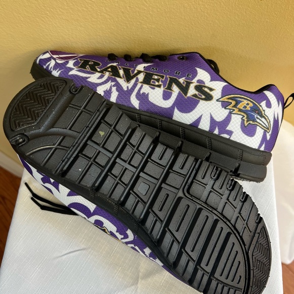 Women’s Purple Baltimore Ravens Sneaker Sz 41/US 9.5-10 - Picture 4 of 4